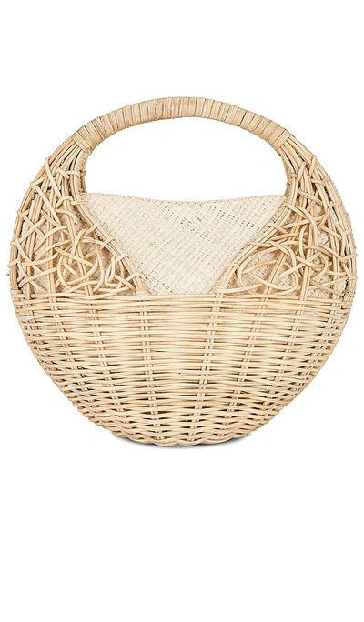 Ulla Johnson Sea Shell Wicker Bag In Natural