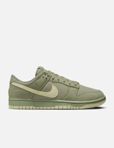 Nike Dunk Low Retro Premium Basketball Sneaker In Green