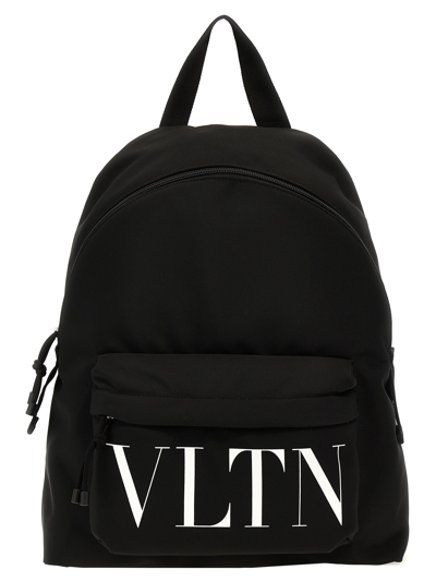 Valentino Garavani Vltn Backpack In White/black