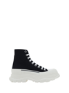 Alexander Mcqueen Tread Slick Sneakers In Black/white