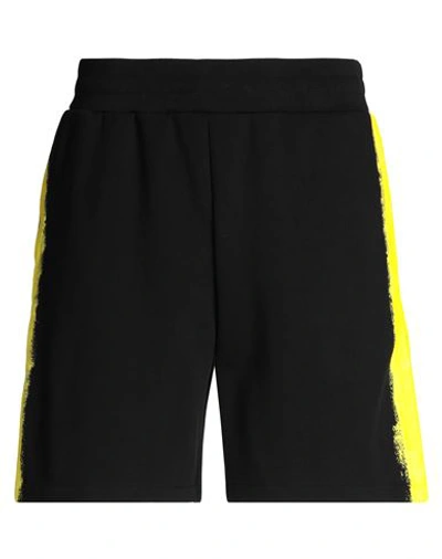 Moschino Logo Print Bermuda Shorts In Black