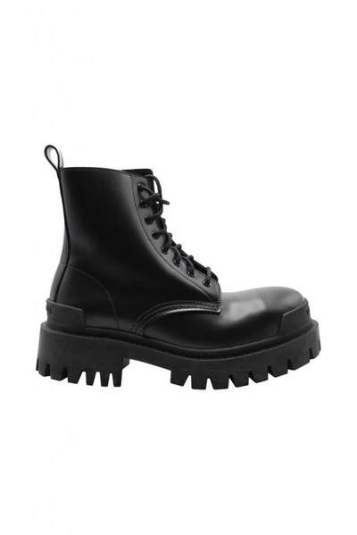 Balenciaga Strike Exaggerated-sole Leather Boots In Black