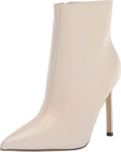 Pre-owned Nine West Women's Farrah Ankle Boot In Chic Cream
