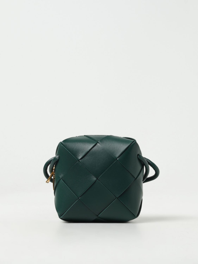 Bottega Veneta Cassette Bag In Woven Nappa In Grün