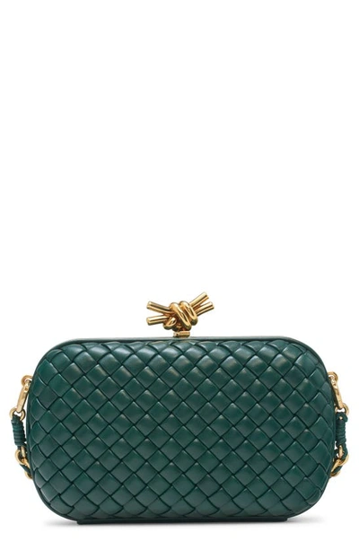 Bottega Veneta Knot Clasp Intrecciato Leather Minaudière In Emerald Green/ Brass