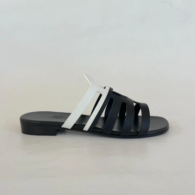 Pre-owned Hermes Hermès Camelia Black And White Sandal, 38.5