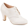 Journee Collection Womens Leona Inside Zip Block Heel Booties In White