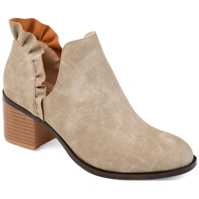 Journee Collection Collection Women's Tru Comfort Foam Lennie Bootie In White
