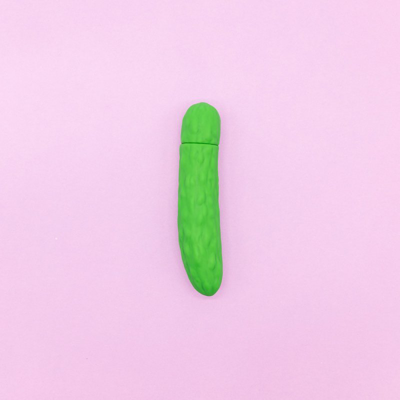 Emojibator Pickle