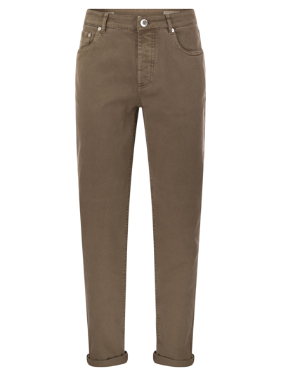 Brunello Cucinelli Five Pocket Traditional Fit Trousers In Light Comfort Dyed Denim In Brown
