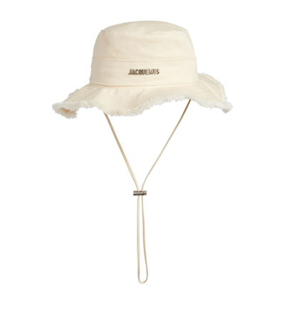 Jacquemus Le Bob Bucket Hat In White