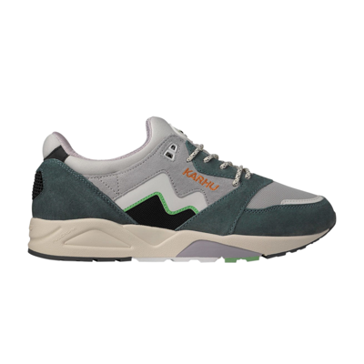 Pre-owned Karhu Aria 95 'trooper' In Green