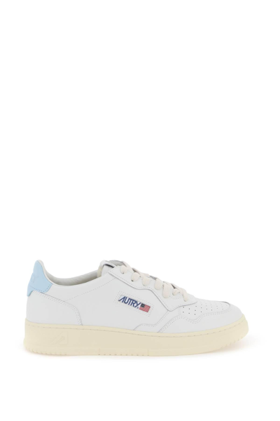 Autry Medalist Low Leather Sneakers In White,light Blue
