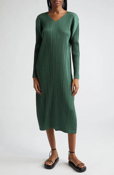 Issey Miyake V-neck Technical-pleated Midi Dress In Moss Green