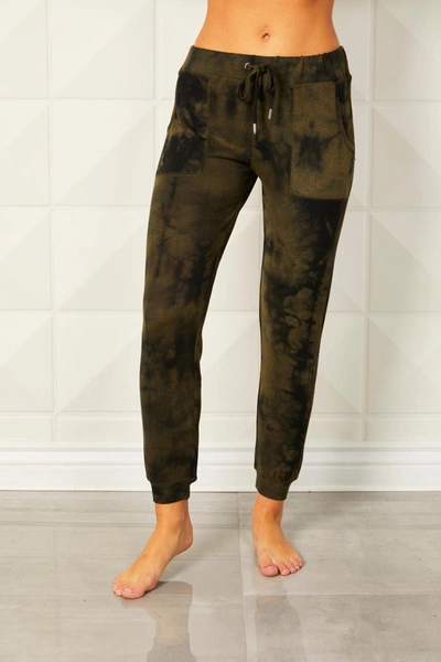 French Kyss Tie Dye Jogger In Army In Green
