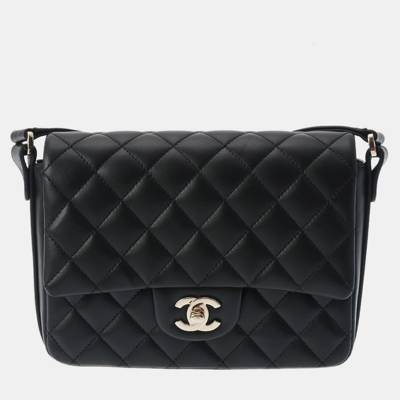 Pre-owned Chanel Black Calfskin Leather Ruffle Quilted Flap Bag Shoulder Bag