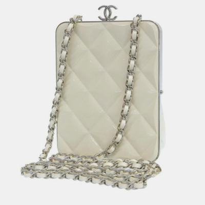 Pre-owned Chanel White Quilted Leather Clasp Clutch Shoulder Bag