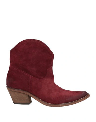 Strategia Woman Ankle Boots Burgundy Size 9 Leather In Red