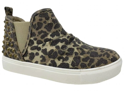Very G Zoey Studded Slip-on Shoes In Leopard In Brown