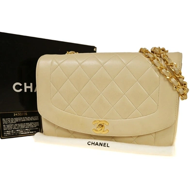 Pre-owned Chanel Diana Leather Shoulder Bag () In Beige