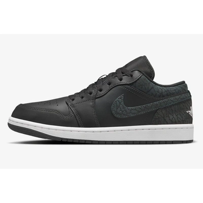 Nike Air Jordan 1 Retro 1 Low Se Casual Shoes In Off Noir/black/white/black