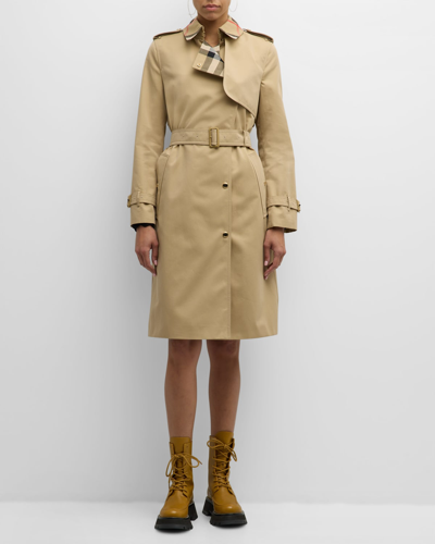 Burberry Sandridge Check Double-breasted Tench Coat In Honey