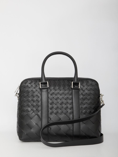 Bottega Veneta Business Intrecciato Slim Bag In Black