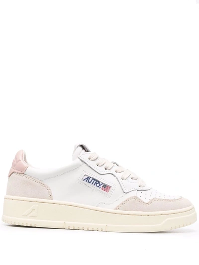Autry Women Medalist Low Leather Trainers In Ls37 Wht/pow