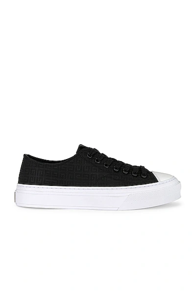 Givenchy City Low Trainer In Black