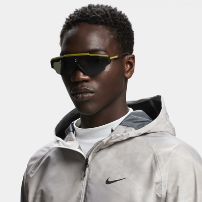 Nike Unisex Marquee Edge Lb Low Bridge Sunglasses In Green