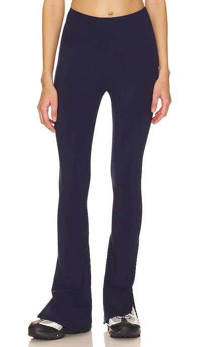 Strut This The Beau Pant In Navy