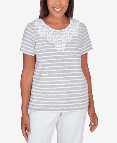 Alfred Dunner Petite Classic Neutrals Lace Neck Striped Split Hem T-shirt In Heather Gray