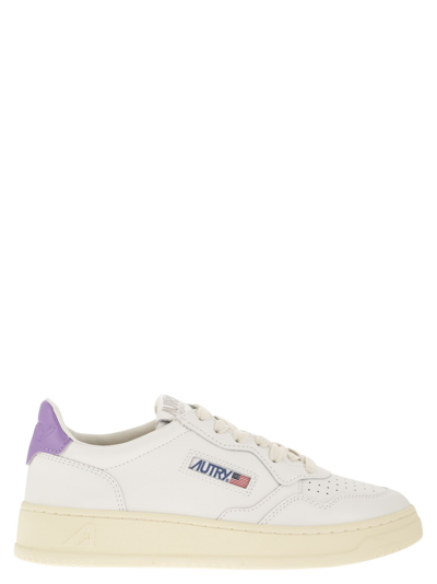 AUTRY AUTRY MEDALIST LOW LEATHER SNEAKERS