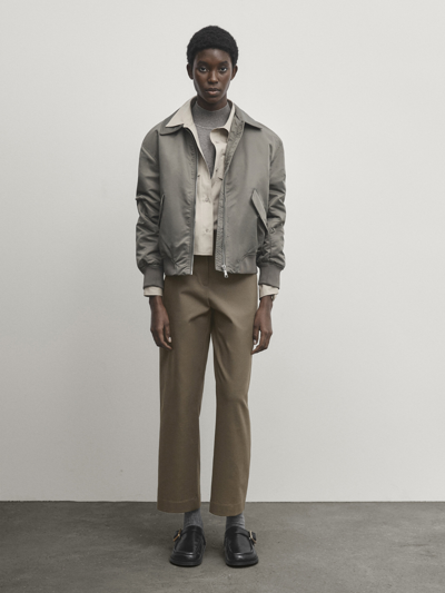Massimo Dutti Gerade Geschnittene Cropped-hose Aus Baumwollmischgewebe In Nerzfarben