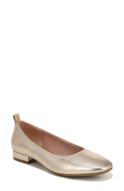 Lifestride Cameo Flat In Platino Gold Faux Leather
