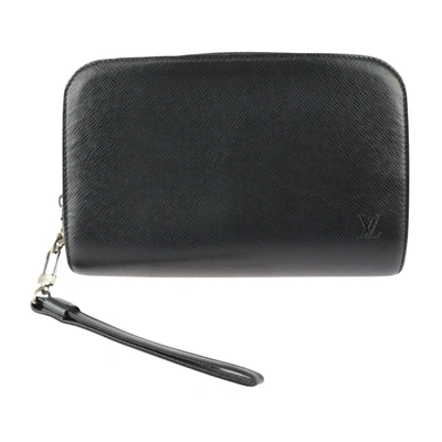 Pre-owned Louis Vuitton Baikal Black Leather Clutch Bag ()