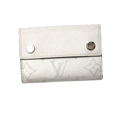 Pre-owned Louis Vuitton Discovery White Leather Wallet  ()