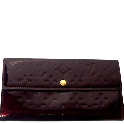 Pre-owned Louis Vuitton Sarah Burgundy Patent Leather Wallet  ()