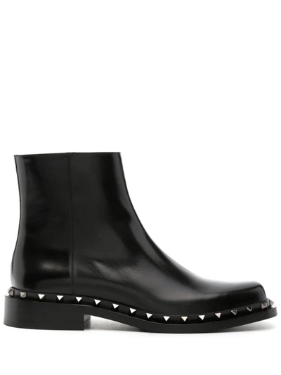 Valentino Garavani Boots In Black