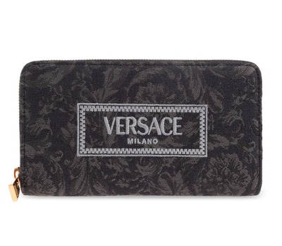 Versace Logo Embroidered Rectangular In Multi