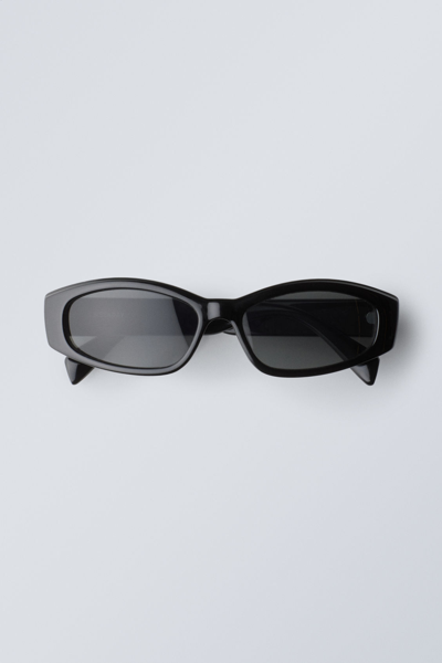 Weekday Slide Sunglasses In Black