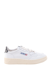 AUTRY LEATHER SNEAKERS WITH BACK CONTRASTING PATCH