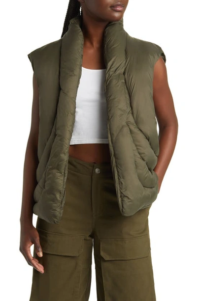 By.dyln Theo Wavy Quilted Puffer Vest In Dark Green