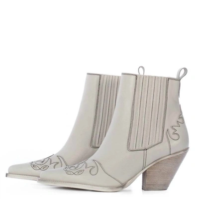 Toral Western Leather Ankle Boots In White