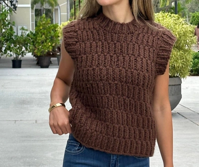 2.7 August Apparel Tina Chunky Knit Vest In Brown
