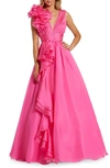 MAC DUGGAL RUFFLE DETAIL RUCHED CHIFFON BALLGOWN