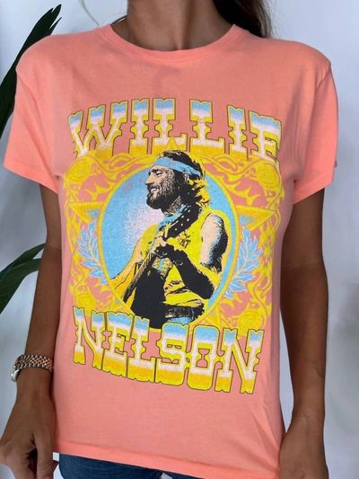 Daydreamer Willie Nelson Outlaw Country Tour Tee In Pink