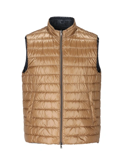 Herno Quilted Sleeveless Stand Collar Jacket In Blue Camel