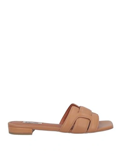 Bibi Lou Woman Sandals Camel Size 11 Soft Leather In Beige