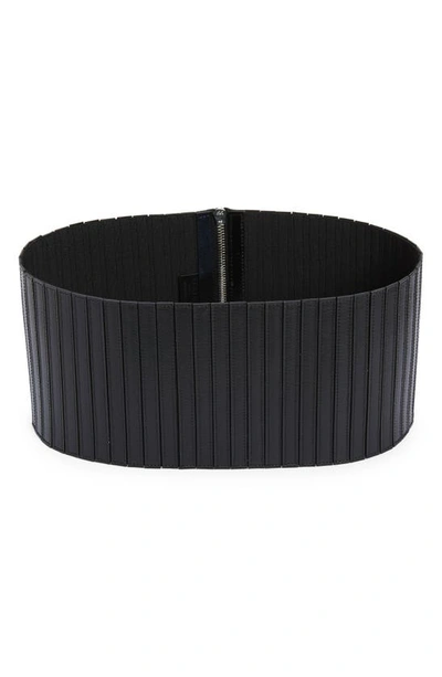 Alaïa Leather Stripes Stretch Corset Belt In 999 - Noir